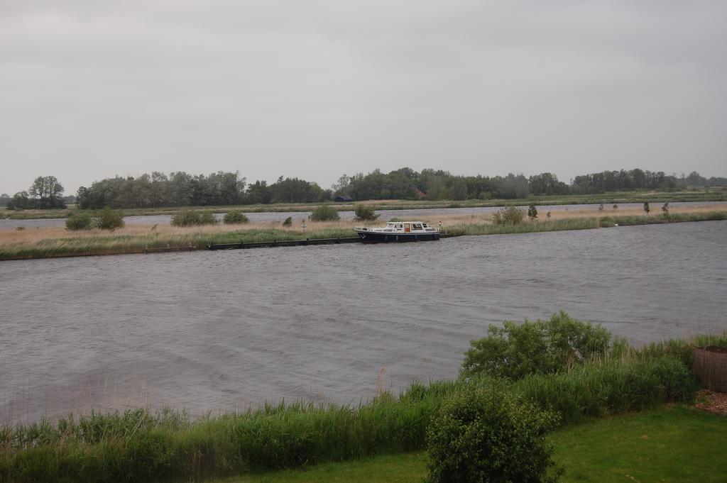 Buitenplaats T Ges Sneek Luaran gambar